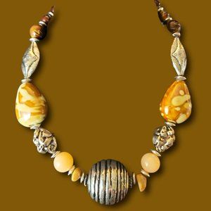 Woman's Jewelry Vintage Necklace 80’s Chunky Amber Antique Silver Tone A…